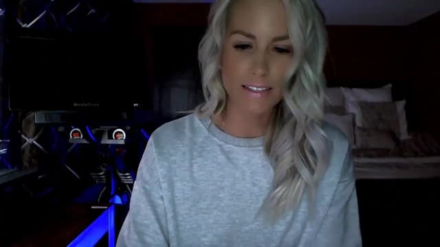 Gallery image thumbnail from Cora9's myfreecams stream on, 08/19/2023, 05:23 image 12 of 20