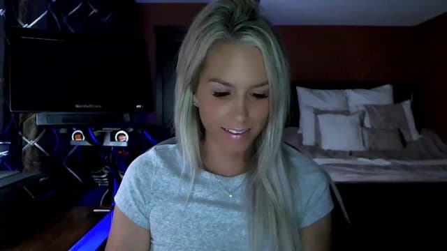 Gallery image thumbnail from Cora9's myfreecams stream on, 08/23/2023, 05:54 image 6 of 20