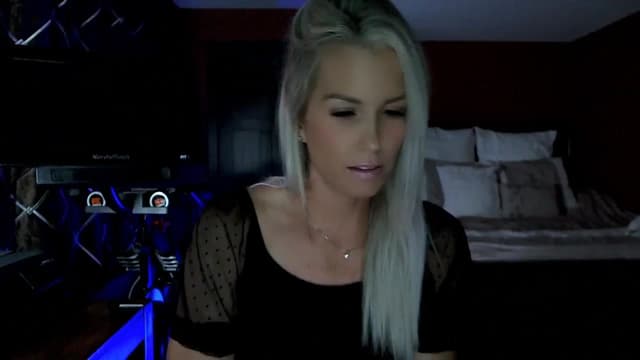 Gallery image thumbnail from Cora9's myfreecams stream on, 08/29/2023, 04:58 image 6 of 20