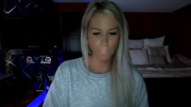Gallery image thumbnail from Cora9's myfreecams stream on, 08/31/2023, 04:10 image 1 of 20