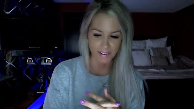 Gallery image thumbnail from Cora9's myfreecams stream on, 08/31/2023, 04:10 image 5 of 20