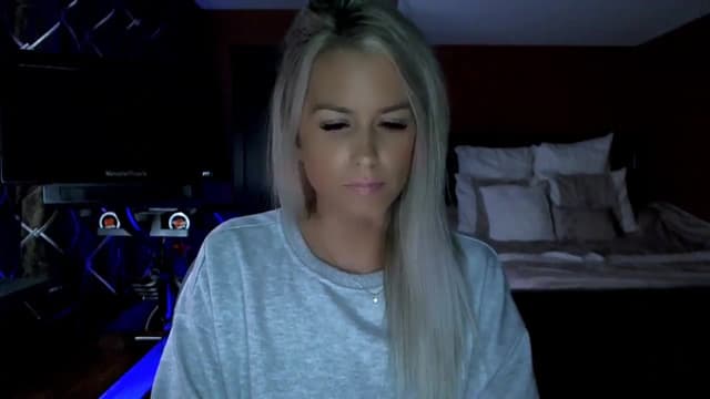 Gallery image thumbnail from Cora9's myfreecams stream on, 08/31/2023, 04:10 image 9 of 20