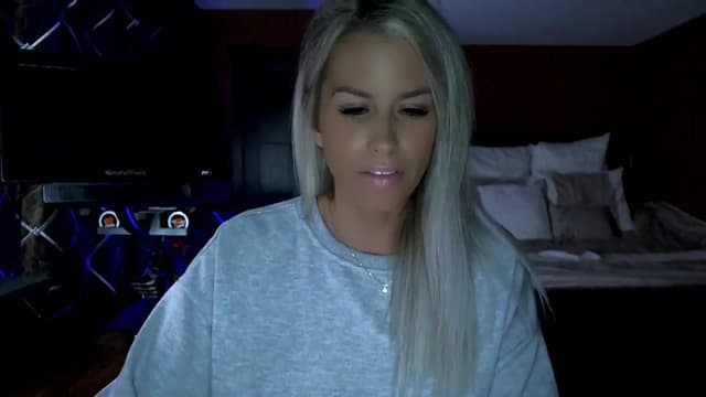 Gallery image thumbnail from Cora9's myfreecams stream on, 08/31/2023, 04:10 image 13 of 20