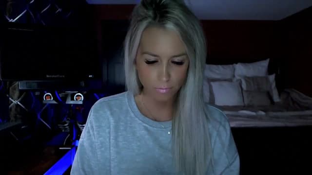 Gallery image thumbnail from Cora9's myfreecams stream on, 08/31/2023, 04:10 image 8 of 20