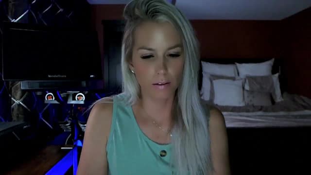 Gallery image thumbnail from Cora9's myfreecams stream on, 09/01/2023, 05:07 image 7 of 20