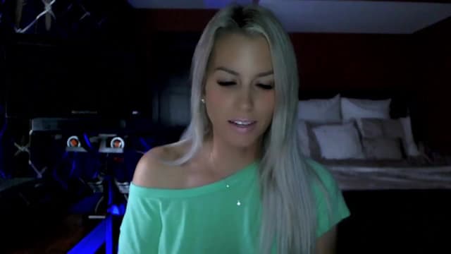 Gallery image thumbnail from Cora9's myfreecams stream on, 09/11/2023, 04:53 image 3 of 20