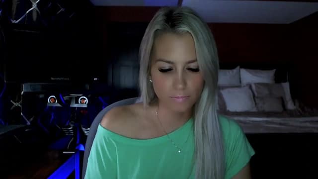 Gallery image thumbnail from Cora9's myfreecams stream on, 09/11/2023, 04:53 image 16 of 20