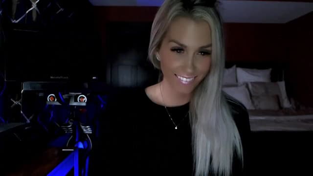 Gallery image thumbnail from Cora9's myfreecams stream on, 09/13/2023, 04:20 image 6 of 20