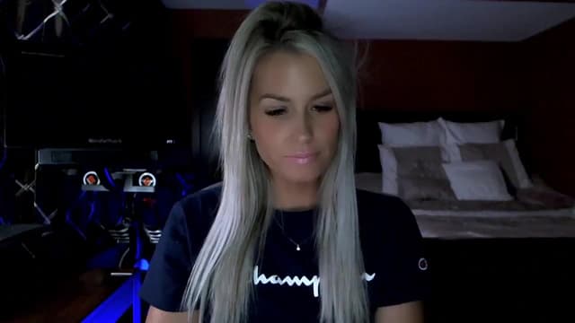Gallery image thumbnail from Cora9's myfreecams stream on, 09/18/2023, 05:18 image 2 of 20