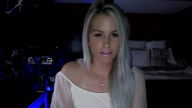 Gallery image thumbnail from Cora9's myfreecams stream on, 09/19/2023, 06:47 image 15 of 20