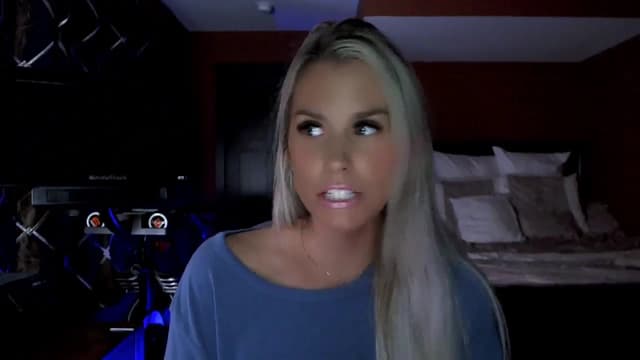 Gallery image thumbnail from Cora9's myfreecams stream on, 09/25/2023, 06:01 image 3 of 20