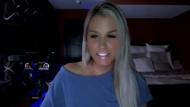 Gallery image thumbnail from Cora9's myfreecams stream on, 09/25/2023, 06:01 image 15 of 20