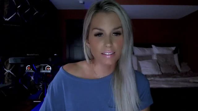 Gallery image thumbnail from Cora9's myfreecams stream on, 09/25/2023, 06:01 image 8 of 20