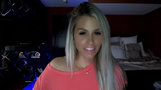 Gallery image thumbnail from Cora9's myfreecams stream on, 10/03/2023, 04:58 image 12 of 20
