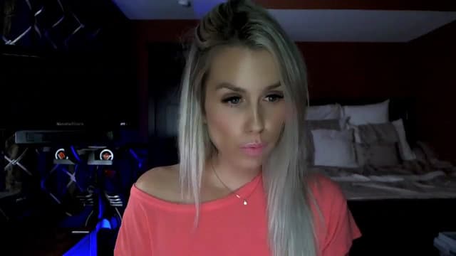 Gallery image thumbnail from Cora9's myfreecams stream on, 10/03/2023, 04:58 image 9 of 20