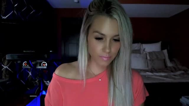 Gallery image thumbnail from Cora9's myfreecams stream on, 10/03/2023, 04:58 image 17 of 20