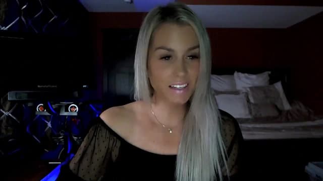 Gallery image thumbnail from Cora9's myfreecams stream on, 10/09/2023, 05:49 image 6 of 20