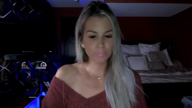 Gallery image thumbnail from Cora9's myfreecams stream on, 10/10/2023, 04:27 image 3 of 20