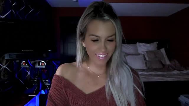 Gallery image thumbnail from Cora9's myfreecams stream on, 10/10/2023, 04:27 image 2 of 20