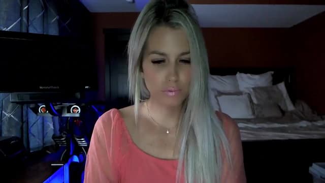 Gallery image thumbnail from Cora9's myfreecams stream on, 10/11/2023, 20:45 image 5 of 20