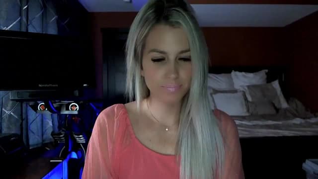 Gallery image thumbnail from Cora9's myfreecams stream on, 10/11/2023, 20:45 image 2 of 20
