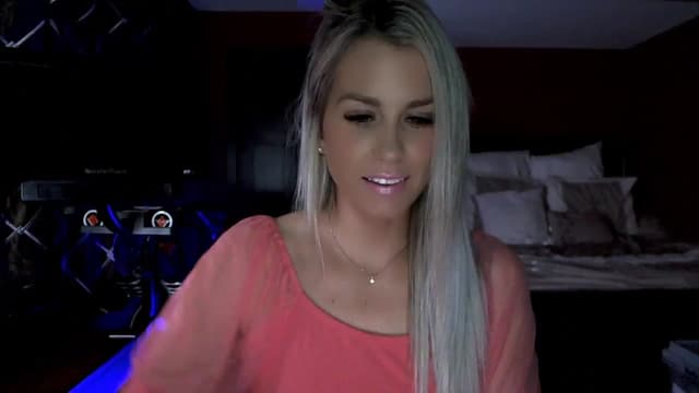 Gallery image thumbnail from Cora9's myfreecams stream on, 10/13/2023, 03:44 image 13 of 20