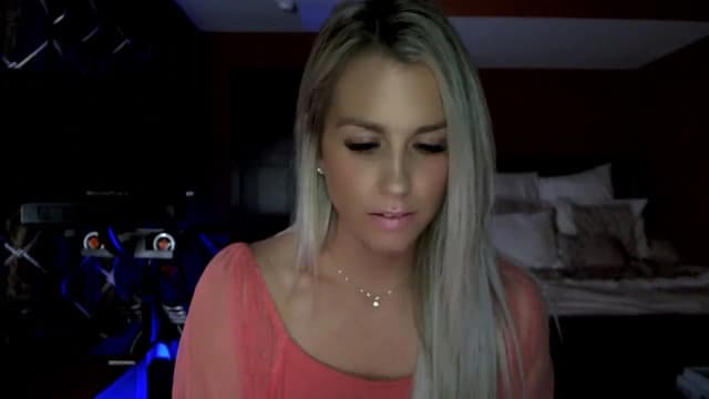 Gallery image thumbnail from Cora9's myfreecams stream on, 10/13/2023, 05:01 image 2 of 20