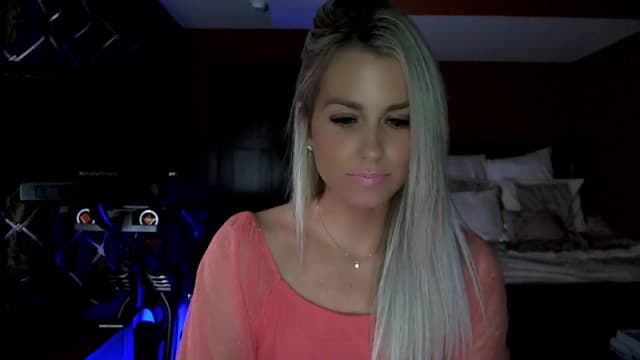 Gallery image thumbnail from Cora9's myfreecams stream on, 10/13/2023, 05:55 image 15 of 20