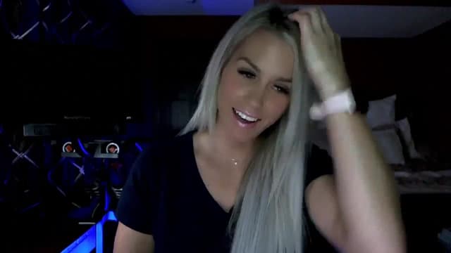 Gallery image thumbnail from Cora9's myfreecams stream on, 10/21/2023, 04:43 image 11 of 20