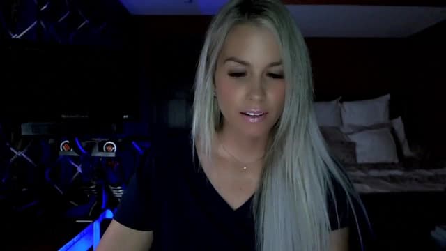 Gallery image thumbnail from Cora9's myfreecams stream on, 10/21/2023, 04:43 image 5 of 20