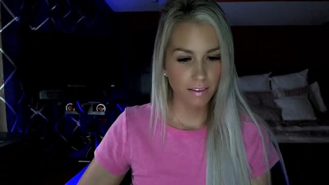 Gallery image thumbnail from Cora9's myfreecams stream on, 10/26/2023, 04:20 image 15 of 20