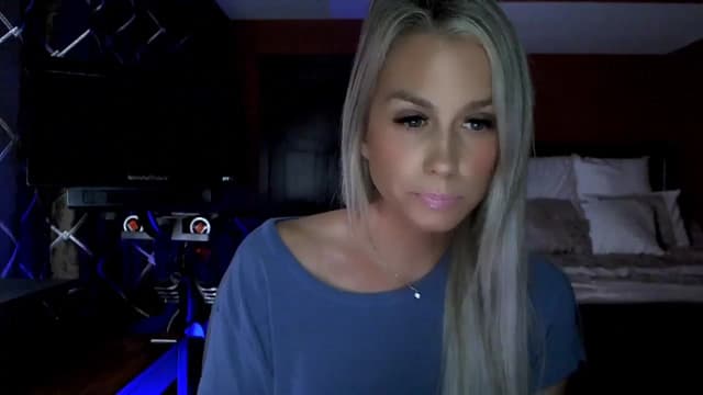 Gallery image thumbnail from Cora9's myfreecams stream on, 10/27/2023, 04:23 image 16 of 20