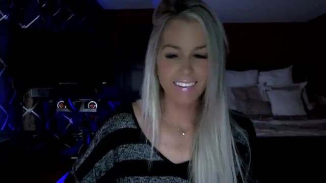 Gallery image thumbnail from Cora9's myfreecams stream on, 11/06/2023, 06:21 image 10 of 20