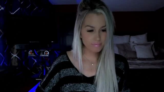 Gallery image thumbnail from Cora9's myfreecams stream on, 11/06/2023, 06:21 image 8 of 20
