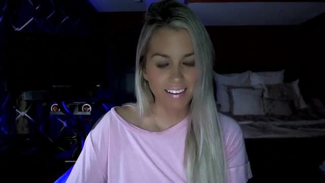 Gallery image thumbnail from Cora9's myfreecams stream on, 11/07/2023, 05:31 image 8 of 20
