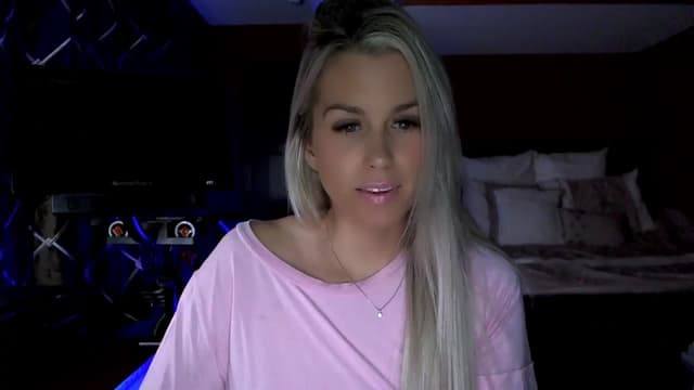 Gallery image thumbnail from Cora9's myfreecams stream on, 11/07/2023, 05:31 image 4 of 20