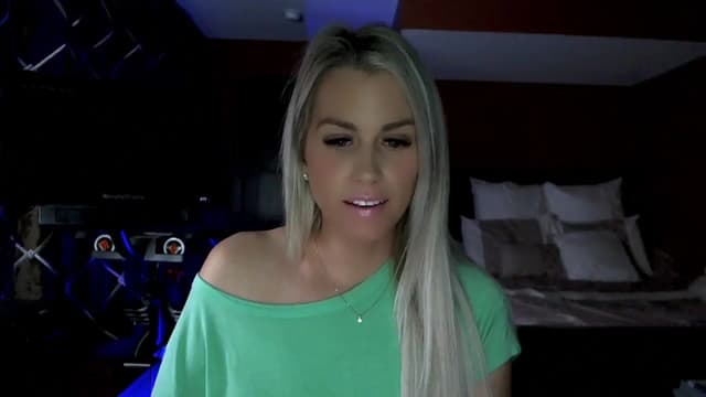 Gallery image thumbnail from Cora9's myfreecams stream on, 11/10/2023, 06:33 image 17 of 20