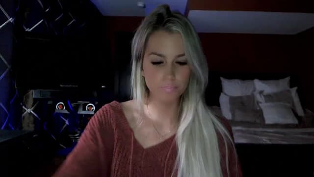 Gallery image thumbnail from Cora9's myfreecams stream on, 11/14/2023, 05:51 image 9 of 20