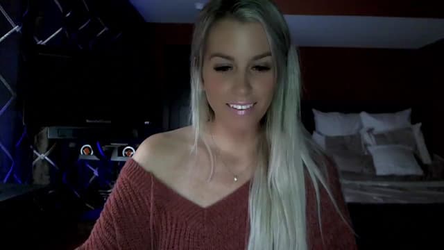 Gallery image thumbnail from Cora9's myfreecams stream on, 11/14/2023, 05:51 image 19 of 20