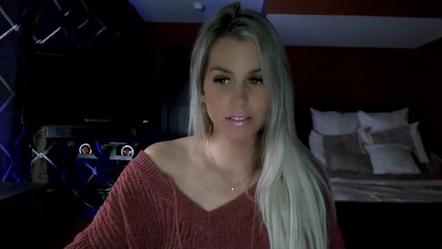 Gallery image thumbnail from Cora9's myfreecams stream on, 11/14/2023, 05:51 image 4 of 20