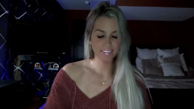 Gallery image thumbnail from Cora9's myfreecams stream on, 11/14/2023, 05:51 image 3 of 20