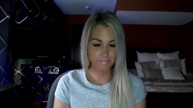 Gallery image thumbnail from Cora9's myfreecams stream on, 11/16/2023, 05:57 image 5 of 20