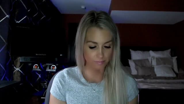 Gallery image thumbnail from Cora9's myfreecams stream on, 11/16/2023, 05:57 image 6 of 20