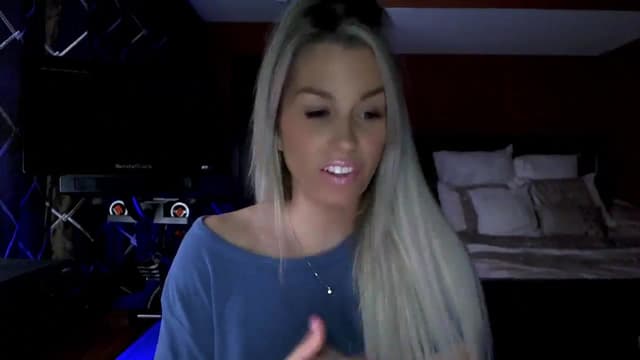 Gallery image thumbnail from Cora9's myfreecams stream on, 11/30/2023, 05:05 image 15 of 20