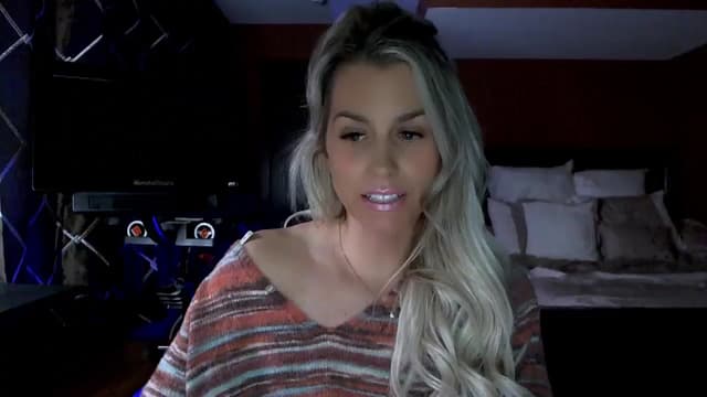 Gallery image thumbnail from Cora9's myfreecams stream on, 12/01/2023, 05:45 image 2 of 20