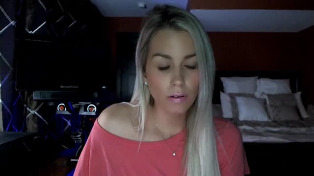 Gallery image thumbnail from Cora9's myfreecams stream on, 12/04/2023, 05:40 image 17 of 20
