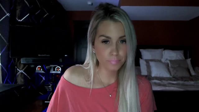Gallery image thumbnail from Cora9's myfreecams stream on, 12/04/2023, 05:40 image 19 of 20