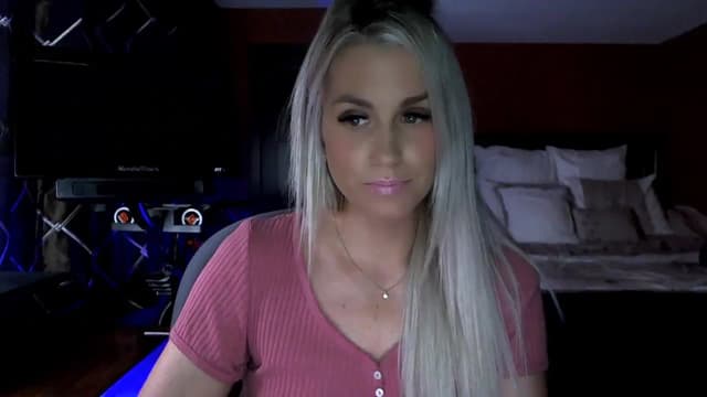 Gallery image thumbnail from Cora9's myfreecams stream on, 12/13/2023, 04:28 image 15 of 20