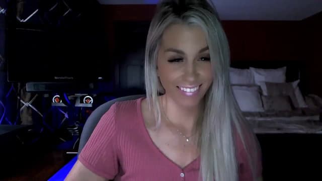 Gallery image thumbnail from Cora9's myfreecams stream on, 12/13/2023, 05:23 image 7 of 20