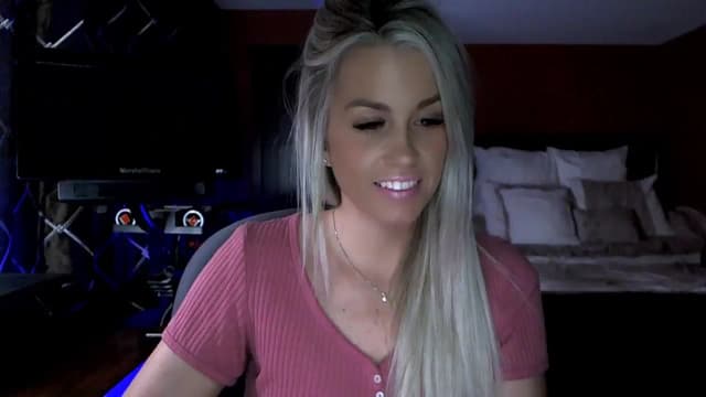Gallery image thumbnail from Cora9's myfreecams stream on, 12/13/2023, 05:23 image 13 of 20